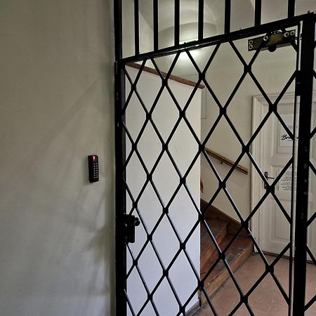 50 People Apartment Krakow Ngoại thất bức ảnh