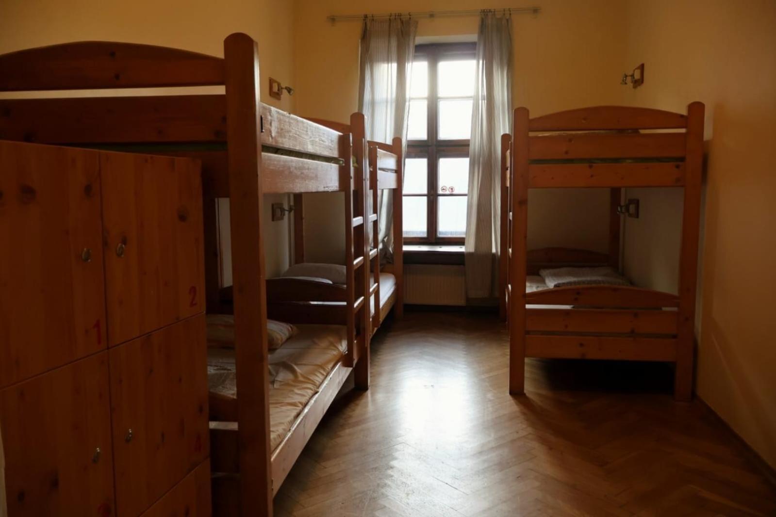 50 People Apartment Krakow Ngoại thất bức ảnh