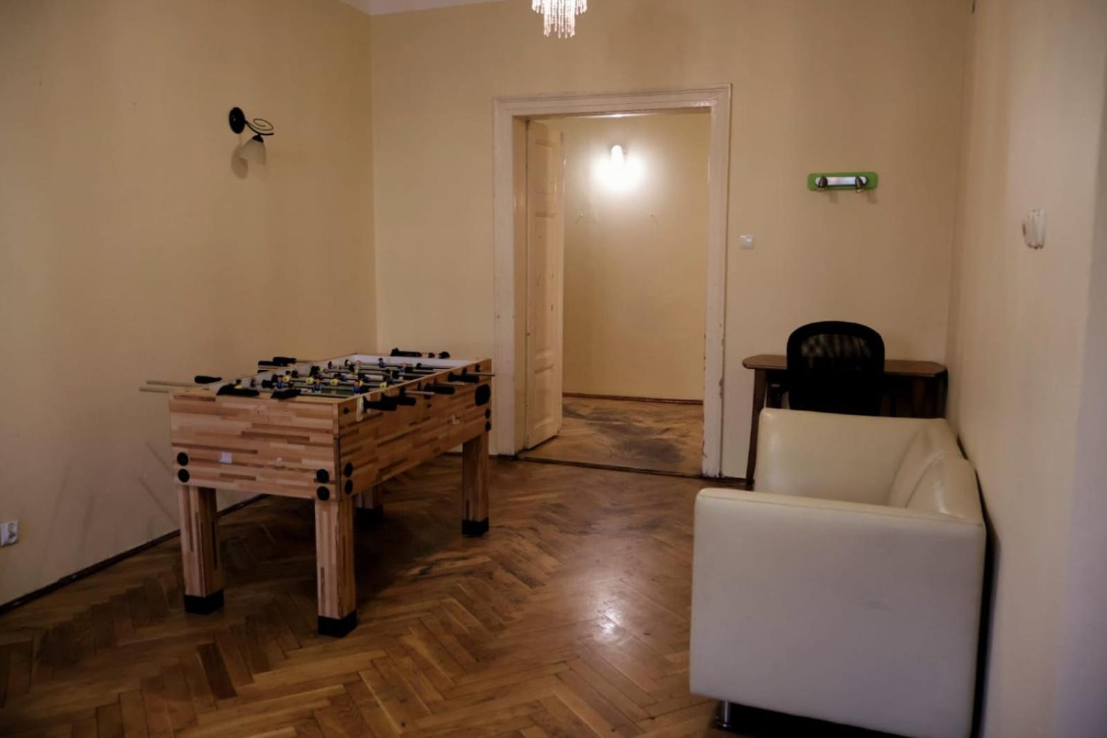 50 People Apartment Krakow Ngoại thất bức ảnh