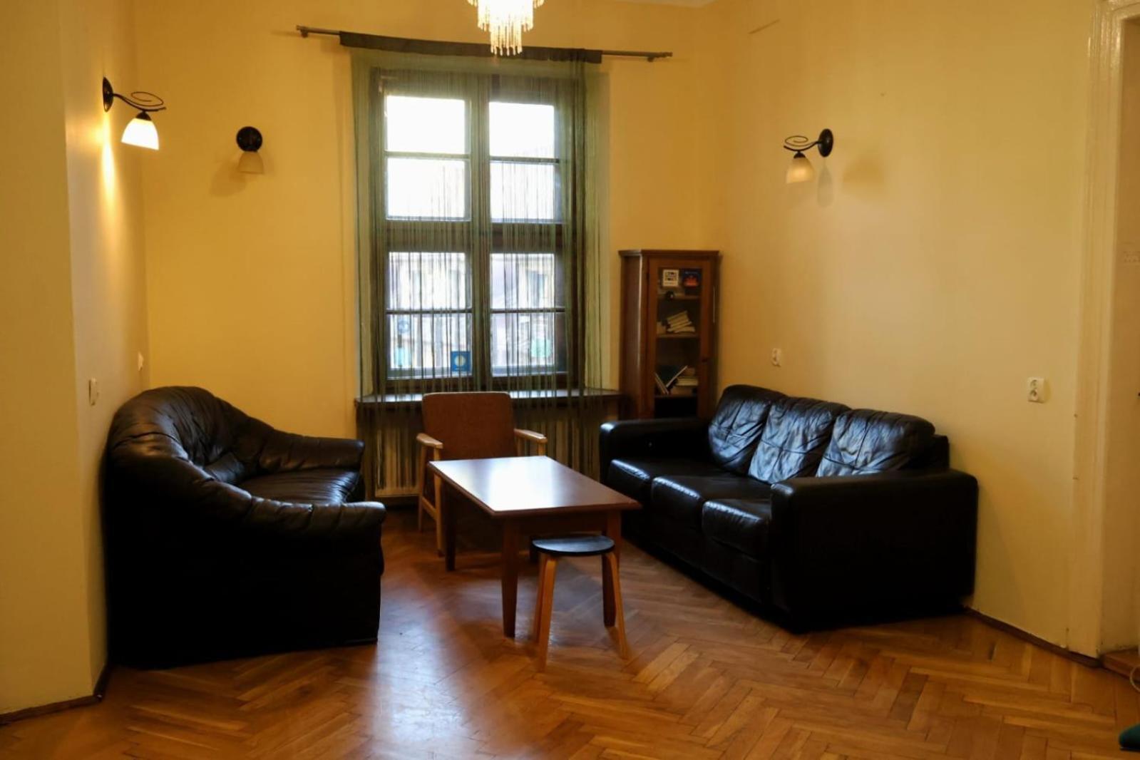 50 People Apartment Krakow Ngoại thất bức ảnh