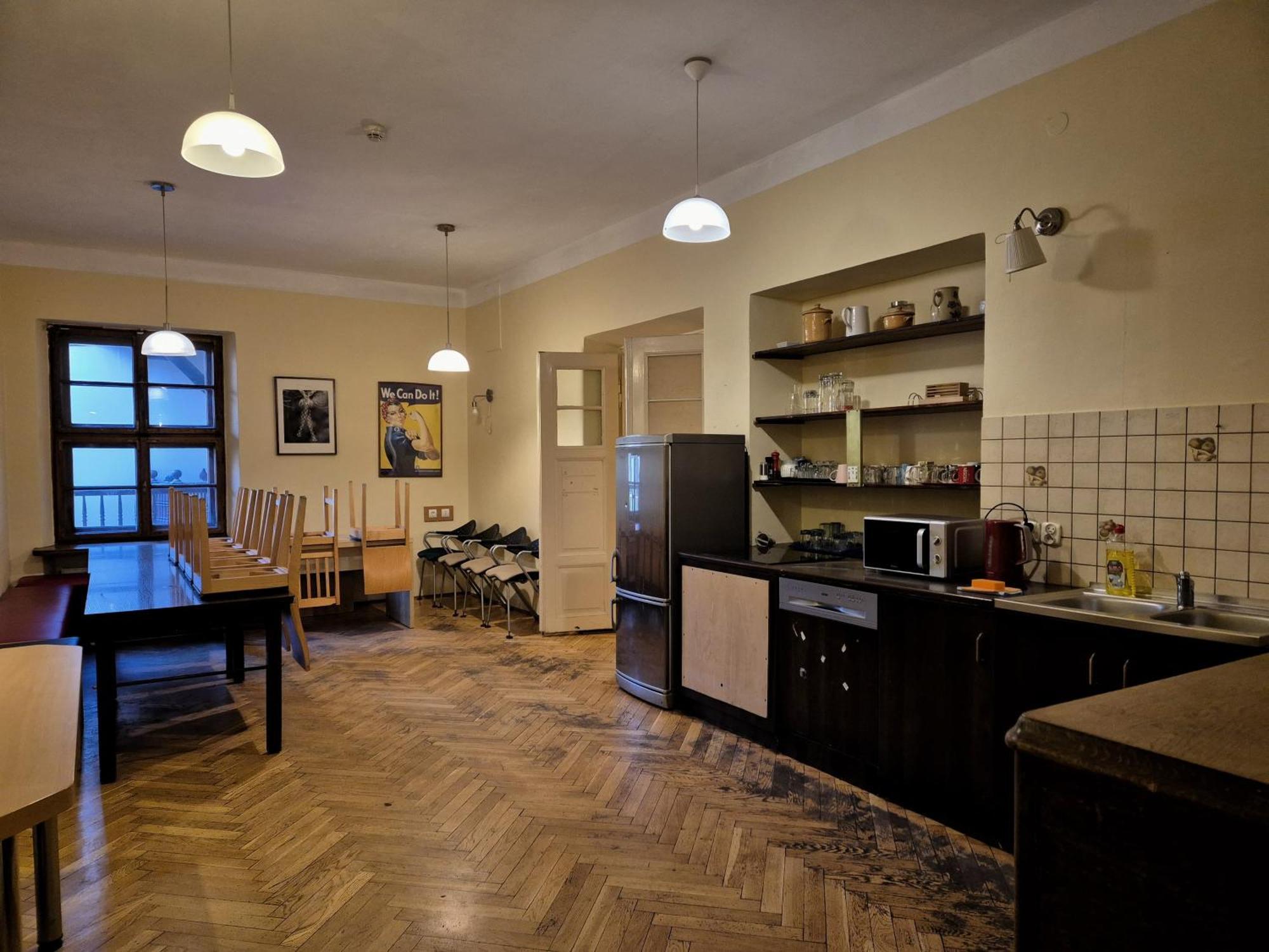 50 People Apartment Krakow Ngoại thất bức ảnh